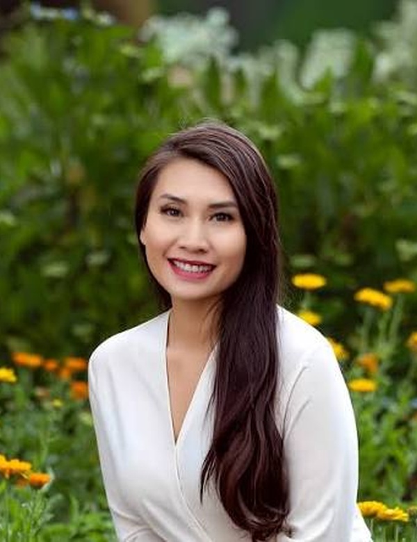 Tuyen Huynh, Eastside real estate advisor